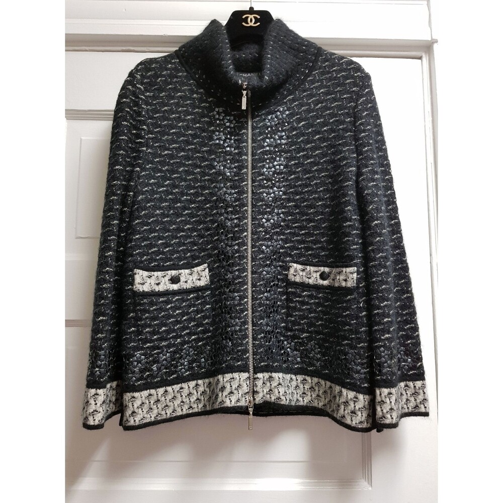 NWT CHANEL 10A Classic Black Cardigan Jacket, 38 FR, US 6 (fits small)